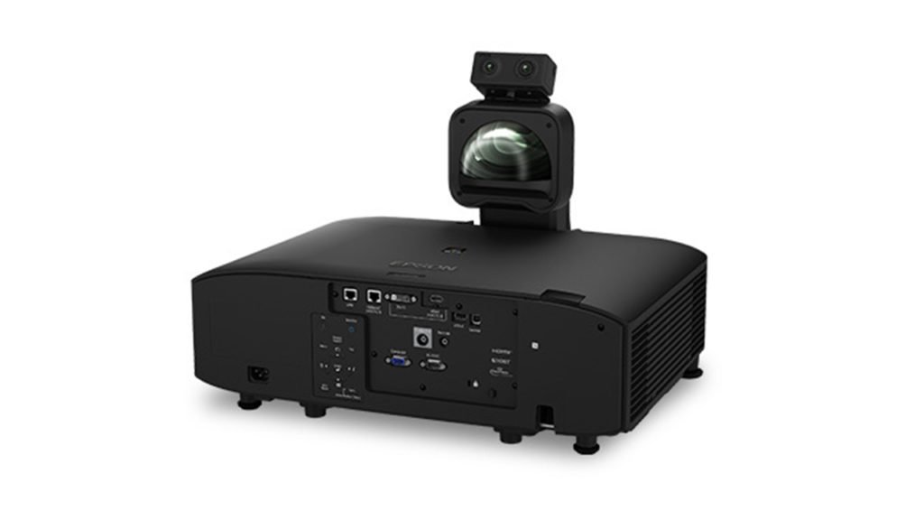 Epson EB-PU1008W 投影仪背面，已安装镜头