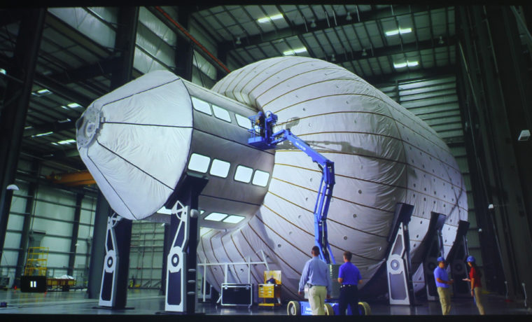 Maxell-MP-TW4011_太空之旅-毕格罗 Maxell-MP-TW4011在自然模式下色彩非常出色。