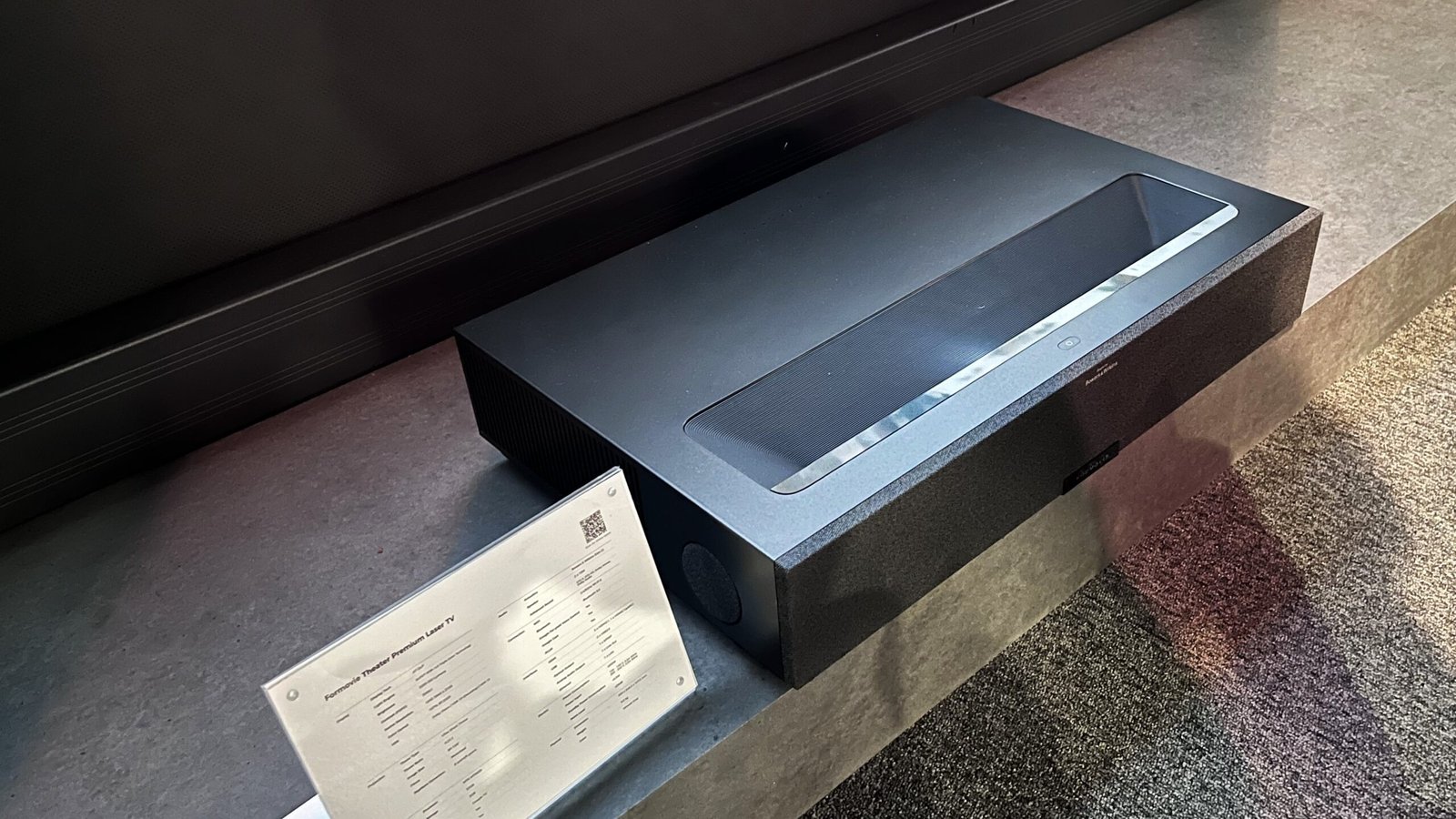 Formovie Theater Premium 投影仪支架